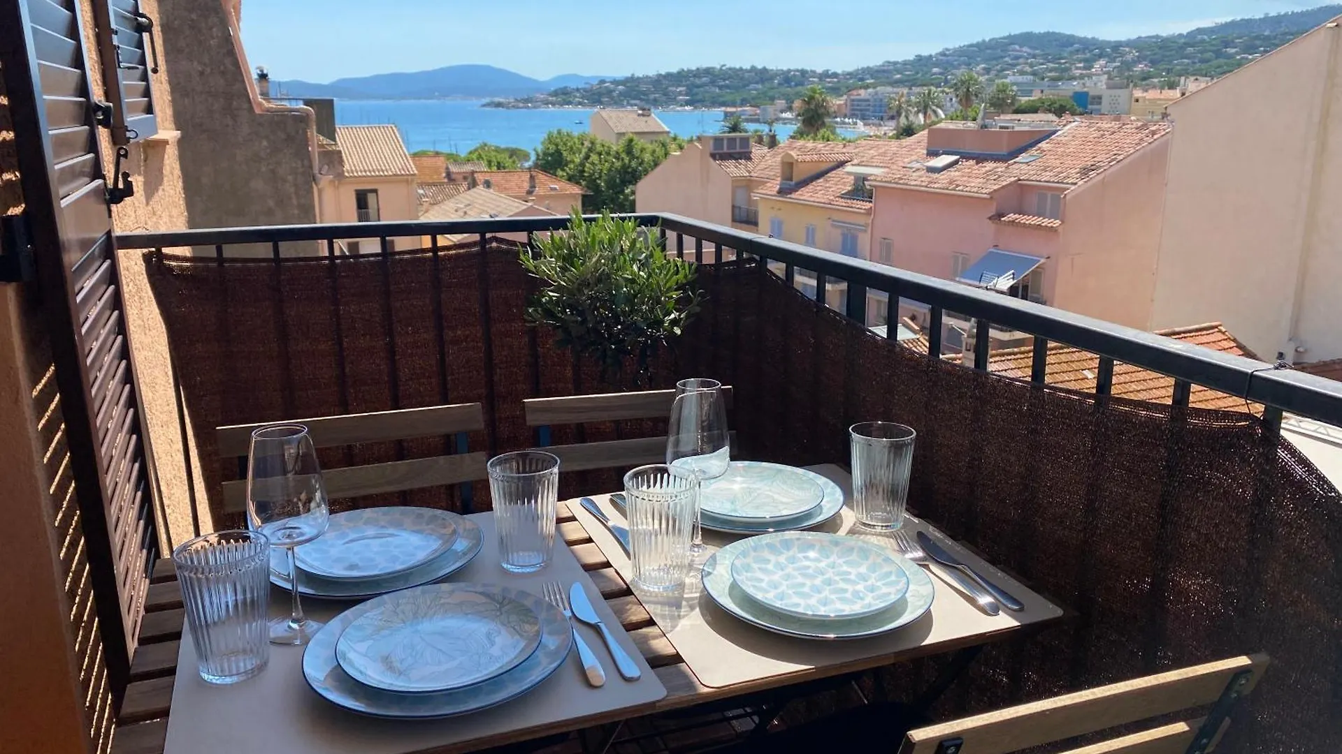 Appart Vue Mer Coeur Ville - Casa Riviera Bellevue contacts